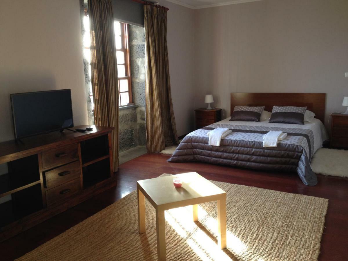 Residencial A Quinta Bed & Breakfast Faja de Santo Amaro Luaran gambar